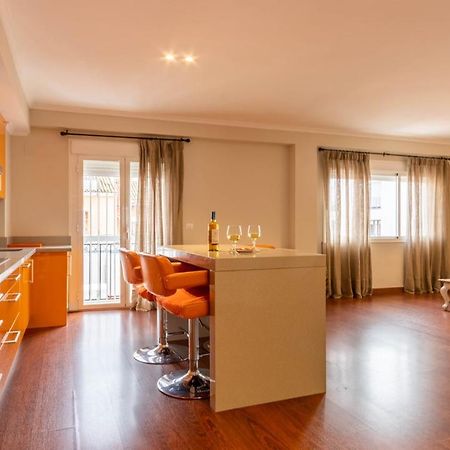 Apartamento Arenal - 3 Habitaciones Севиля Екстериор снимка