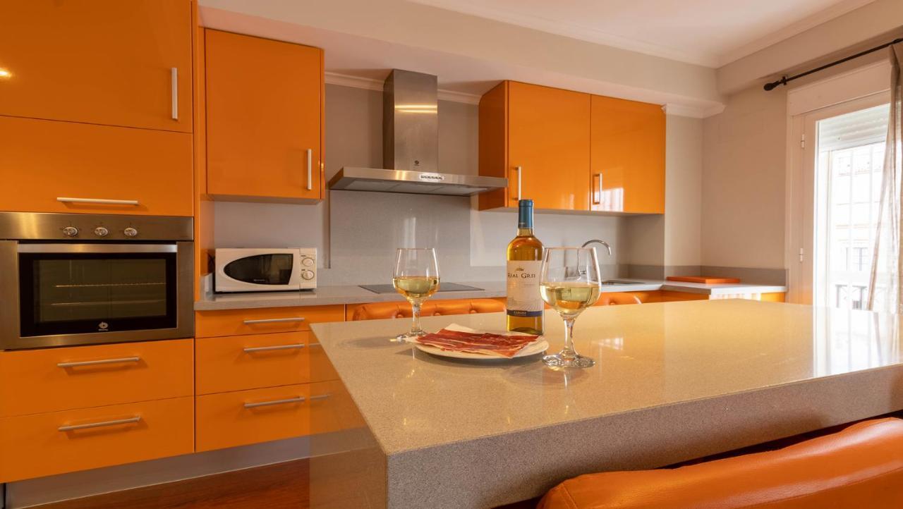 Apartamento Arenal - 3 Habitaciones Севиля Екстериор снимка