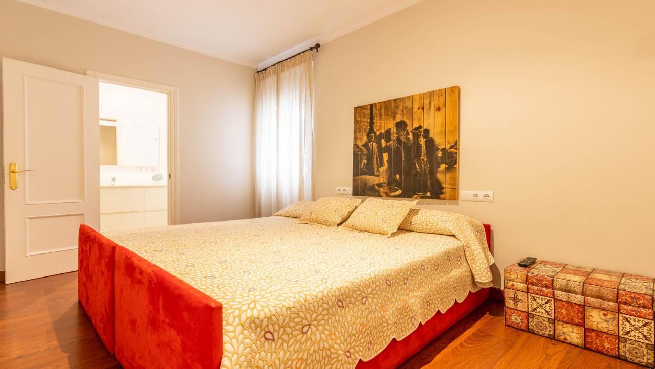 Apartamento Arenal - 3 Habitaciones Севиля Екстериор снимка